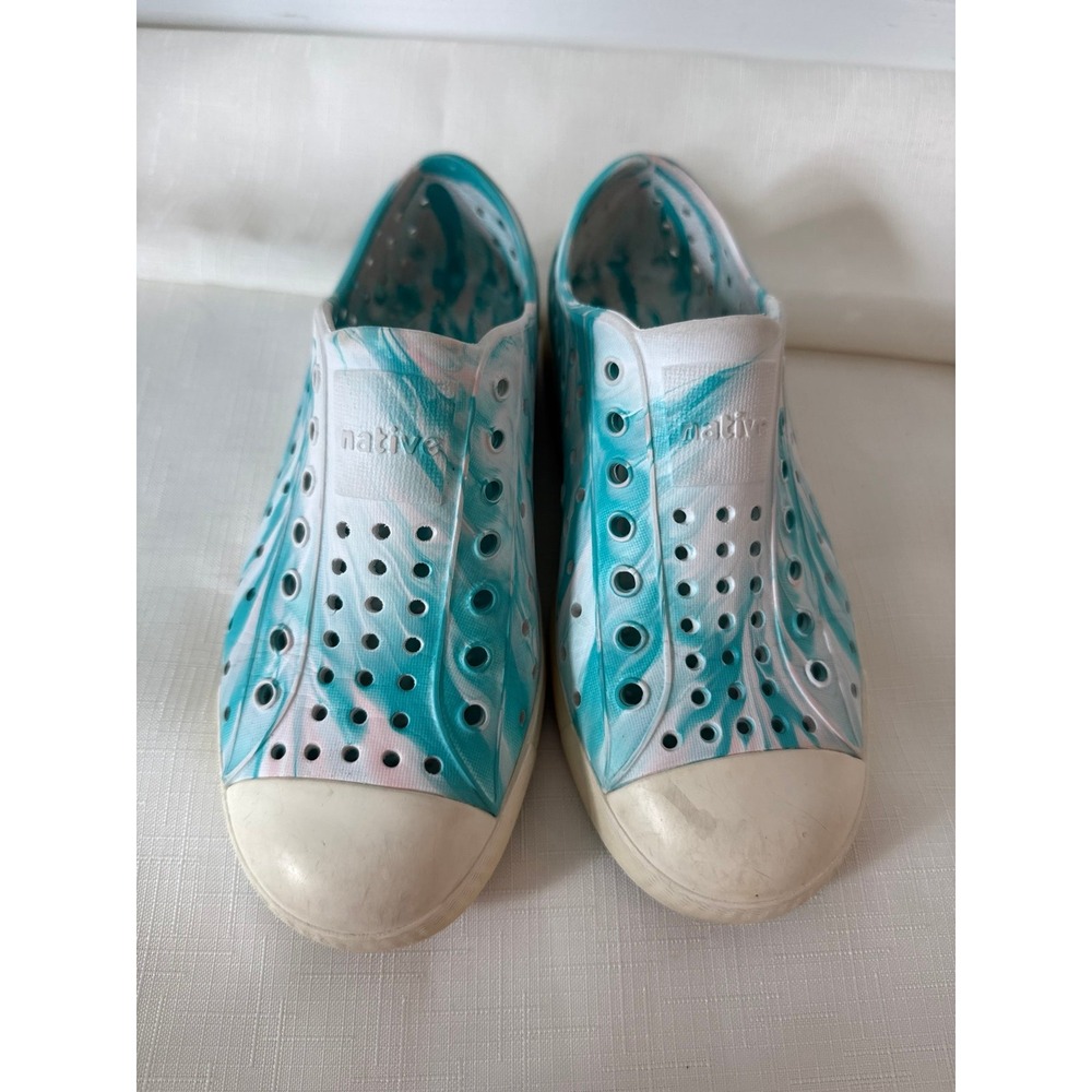 Native Kids Shoes light Blue White Marble Water Shoes size J 1